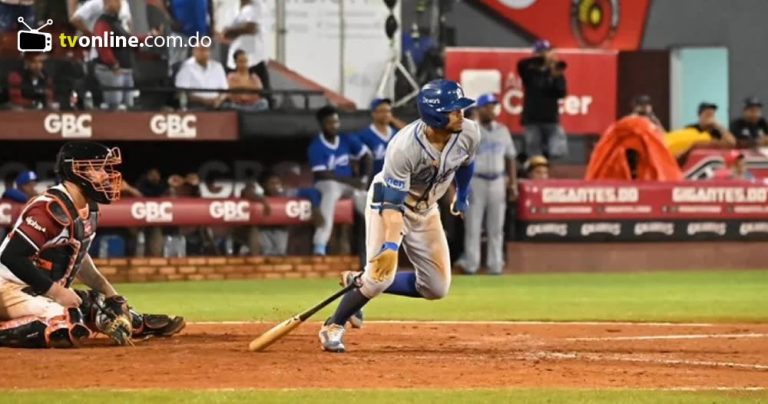Licey remonta y derrota a los Gigantes del Cibao 7-4 en San Francisco de Macorís